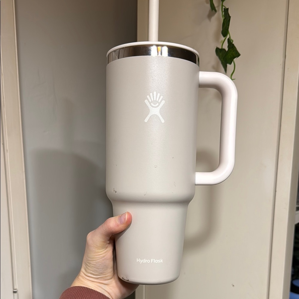 Hydro Flask White Travel Mug